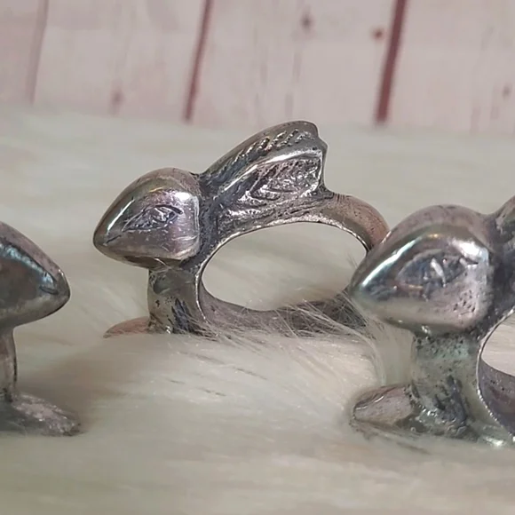 Vintage Pewter Silver Tone Rabbit Bunny Napkin Ring Set of Four Witchy Easter - Picture 8 of 17